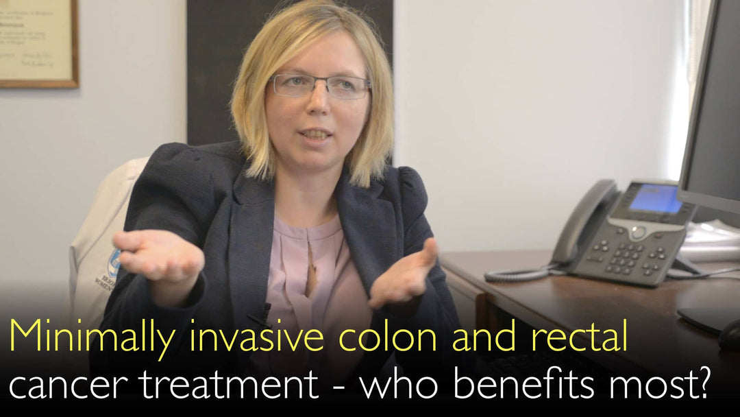 Tratamento Minimamente Invasivo do Câncer Colorretal 
 Quem se Beneficia Mais? 
 O tratamento minimamente invasivo, incluindo cirurgia laparoscópica e robótica, tem se tornado uma